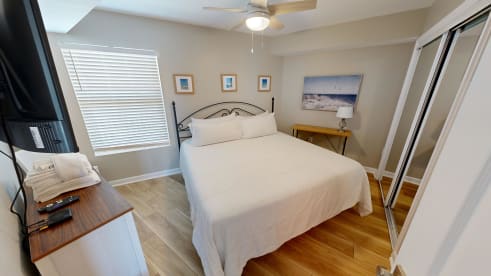 SeaCrest 513 | {{City}}, {{State}} Vacation Rental | #10