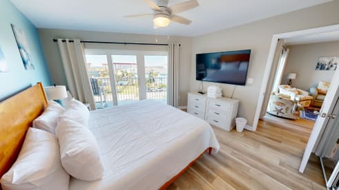 SeaCrest 513 | {{City}}, {{State}} Vacation Rental | #14