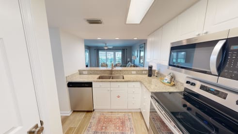 SeaCrest 513 | {{City}}, {{State}} Vacation Rental | #6