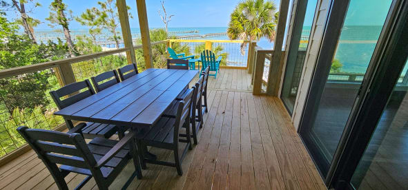 Old Bay | {{City}}, {{State}} Vacation Rental | #4