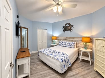 1322 condo on the beach w/GULF views - Thumbnail Image #5