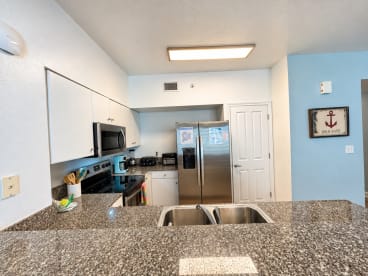 1322 condo on the beach w/GULF views - Thumbnail Image #3