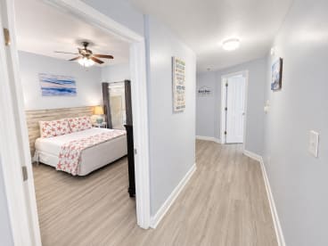 1328 condo on the beach w/GULF views - Thumbnail Image #17