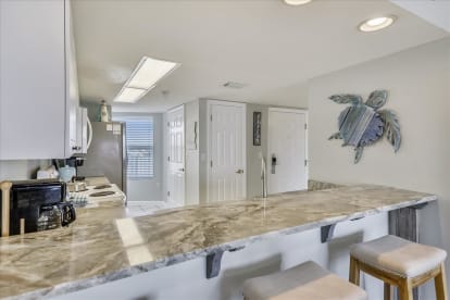 SeaCrest 710 | {{City}}, {{State}} Vacation Rental | #11