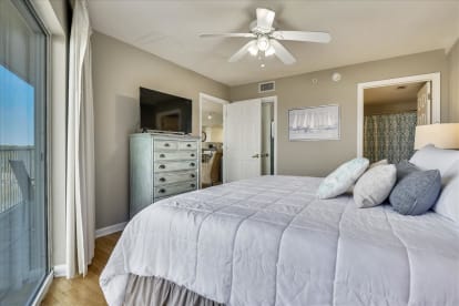 SeaCrest 710 | {{City}}, {{State}} Vacation Rental | #18