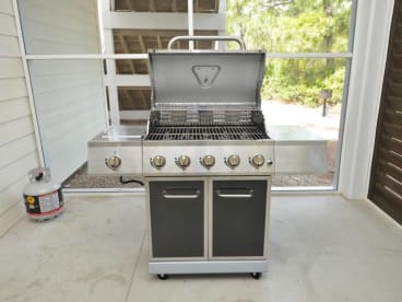 Vitamin Sea!  Private Pool and Close to the Beach! | {{City}}, {{State}} Vacation Rental | #17