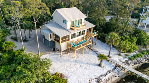 Old Bay | {{City}}, {{State}} Vacation Rental | #3