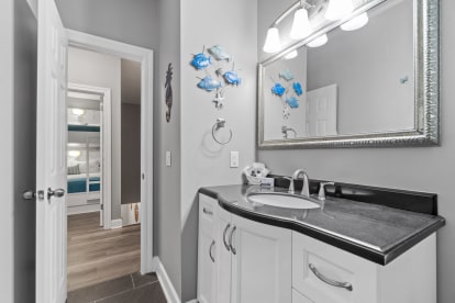 Seaside Bliss - Thumbnail Image #35