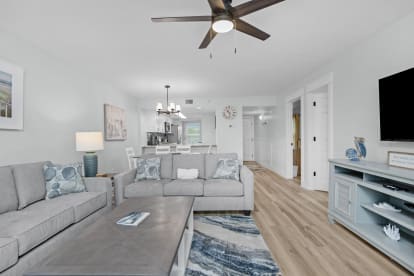 Bluegrass Beach Hideaway | {{City}}, {{State}} Vacation Rental | #7