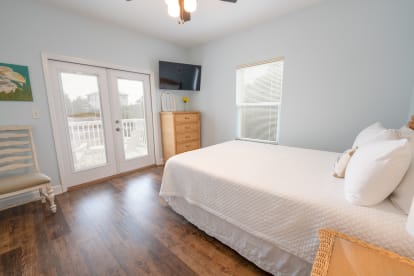 Latitude Change | {{City}}, {{State}} Vacation Rental | #26