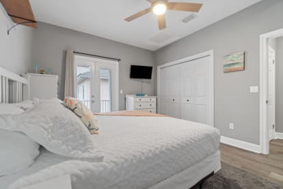 Seaside Bliss - Thumbnail Image #34