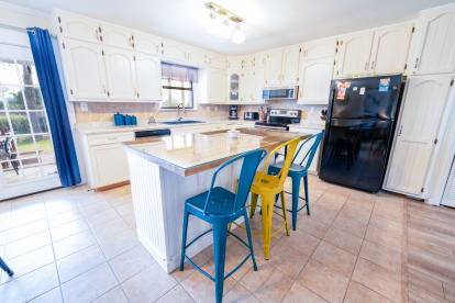 Hook, Wine N Sinker | {{City}}, {{State}} Vacation Rental | #8