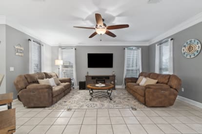 Seaside Bliss - Thumbnail Image #3