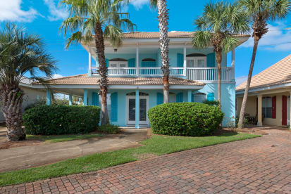 3BR 2 ½BA Cottage in Emerald Shores