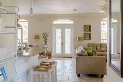 Simply Paradise~3 bedrm BEST LOCATION - Thumbnail Image #5