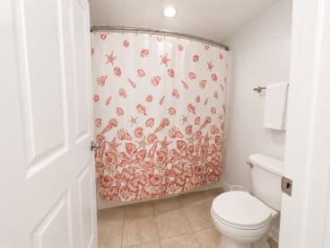 2128 condo on the beach w/GULF views - Thumbnail Image #10