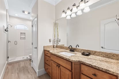 Secret Paradise~5 bedrm LUXURY HOME - Thumbnail Image #9