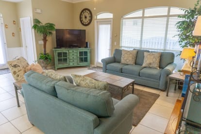 Magnolia Manor- PET FRIENDLY - Thumbnail Image #6