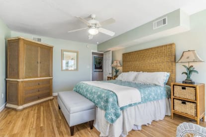 You will LOVE Sea Breeze! BOOK NOW! | {{City}}, {{State}} Vacation Rental | #17