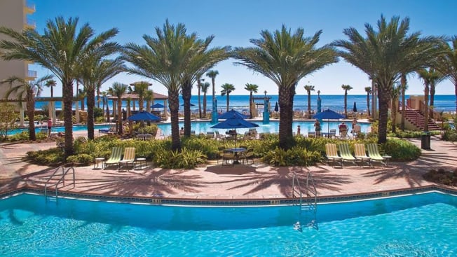 Spacious, Quiet Corner! Ocean View ALL Rooms! Reserved Parking! Sleeps 8! Five Star Rated! 