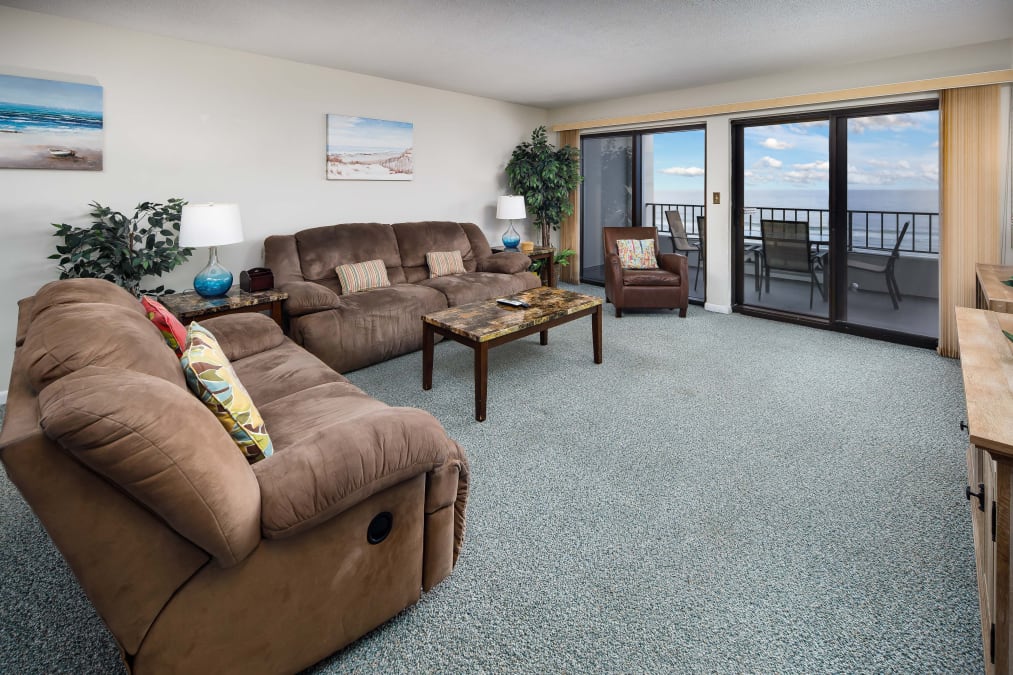 Experience Coastal Bliss at Surf Dweller Condos Fort Walton Beach