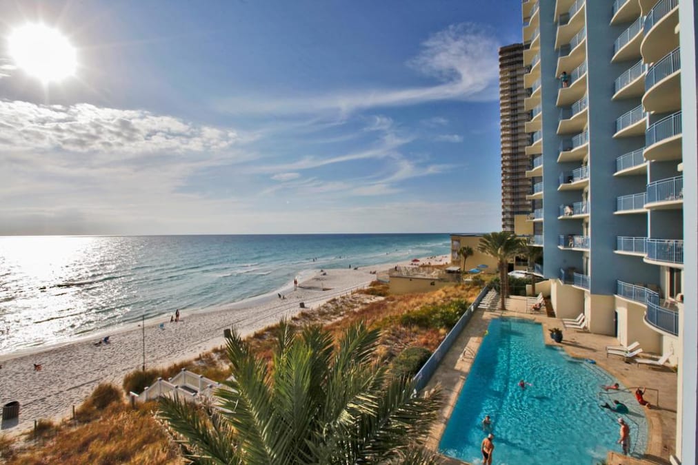 Sterling Breeze 301 Beachfront Condo 3BR 3BA - Sterling Breeze