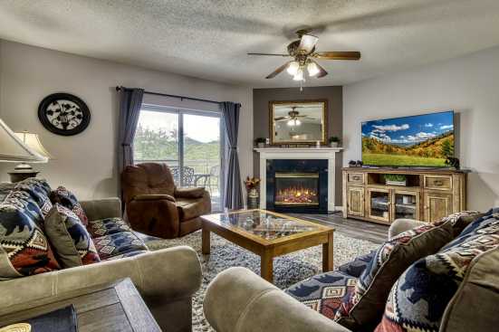 Whispering Pines - Pigeon Forge, TN Cabin Rental (1)