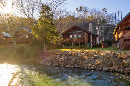 Pigeon Forge Private Properties - Pigeon Forge, TN Cabin Rental (1)