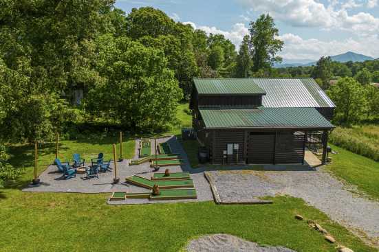 Pigeon Forge Private Properties - Pigeon Forge, TN Cabin Rental (1)