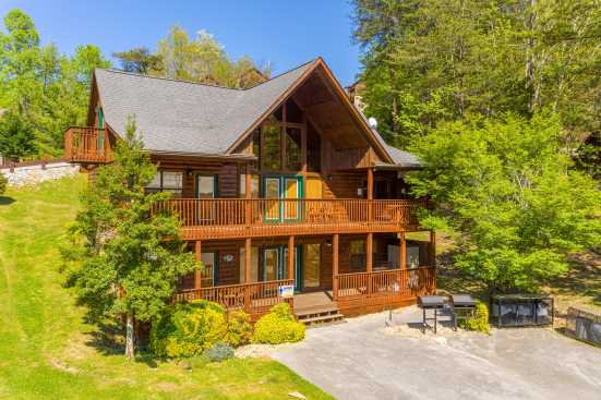 Hidden Springs Resort - Pigeon Forge, TN Cabin Rental (1)