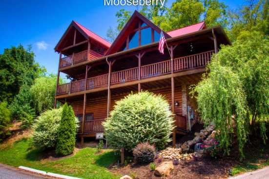 Alpine Mountain Village - Pigeon Forge, TN Cabin Rental (1)