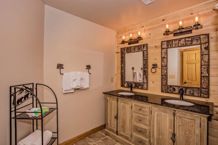 Photo #32 Pigeon Forge, Tennessee Cabin Rental - Gallery Image #32