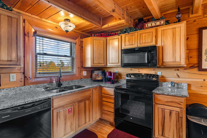Sevierville, Tennessee Cabin Rental - Gallery Image #9