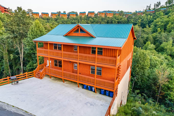 Aeriel view of the cabin Pigeon Forge, Tennessee Cabin Rental - Gallery Image #10