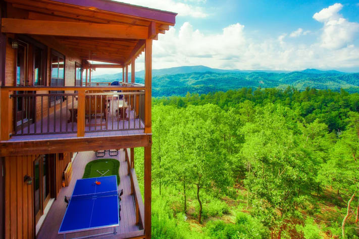Ping pong and putt putt with a view Pigeon Forge, Tennessee Cabin Rental - Gallery Image #12