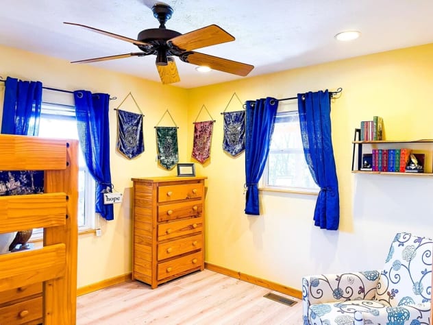 The Wizards' Chamber - kids' room with twin bunk beds Franklin, North Carolina  Rental - Gallery Image #11