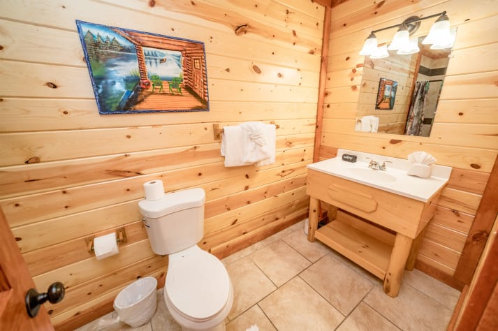 Connected to bedroom 3 Pigeon Forge, Tennessee Cabin Rental - Gallery Image #27