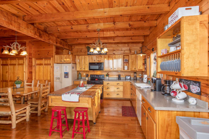 Gatlinburg, Tennessee Cabin Rental - Gallery Image #7