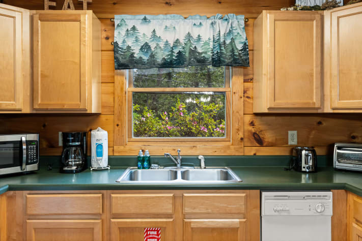 Gatlinburg, Tennessee Cabin Rental - Gallery Image #12
