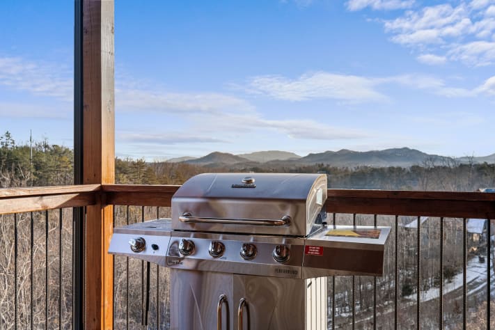 Pigeon Forge, Tennessee Chalet Rental - Gallery Image #16