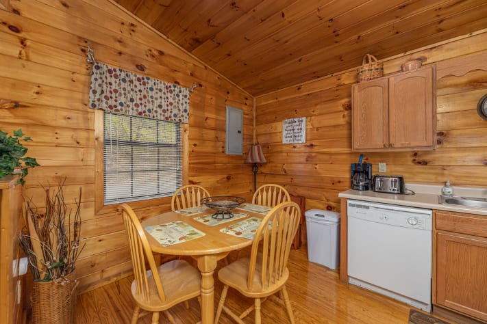 Pigeon Forge, Tennessee Cabin Rental - Gallery Image #9