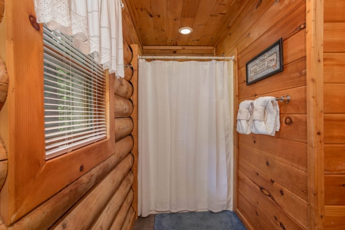 Pigeon Forge, Tennessee Cabin Rental - Gallery Image #13