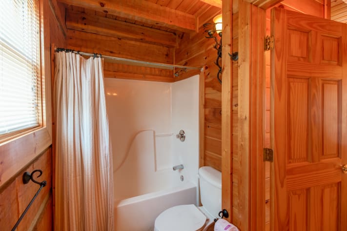 Gatlinburg, Tennessee Cabin Rental - Gallery Image #14