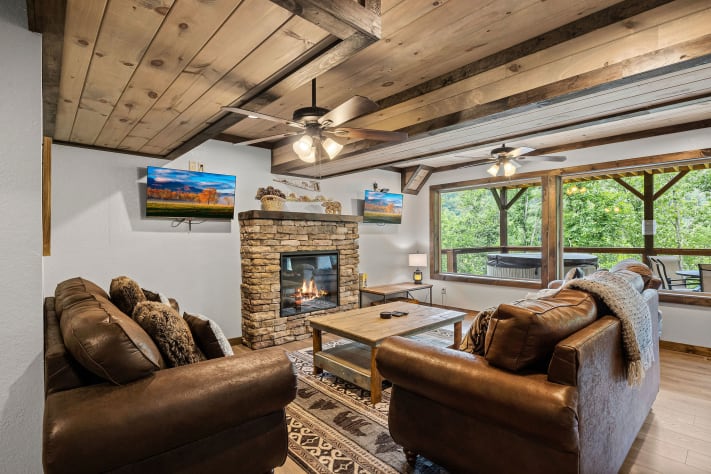 Gatlinburg, Tennessee Cabin Rental - Gallery Image #2
