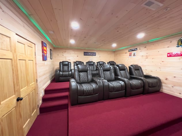 Movie theater seats! Sevierville, Tennessee Cabin Rental - Gallery Image #22
