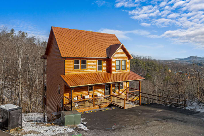 Pigeon Forge, Tennessee Chalet Rental - Gallery Image #1