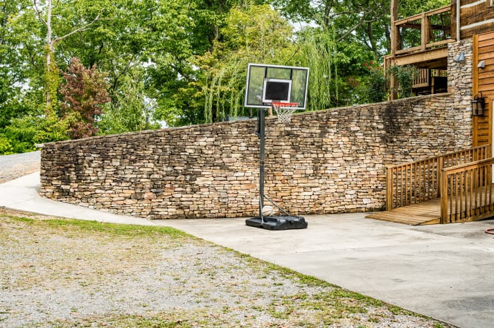 Basketball court located outside Pigeon Forge, Tennessee Cabin Rental - Gallery Image #19