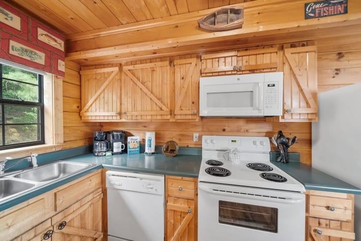 Pigeon Forge, Tennessee Cabin Rental - Gallery Image #12