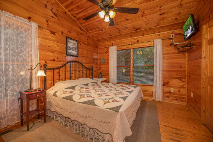 Gatlinburg, Tennessee Cabin Rental - Gallery Image #18