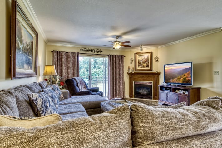 Pigeon Forge, Tennessee Cabin Rental - Gallery Image #6